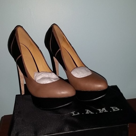 L.A.M.B. Dolores Taupe Geometric Platform Heels, BNIB - Picture 5 of 8
